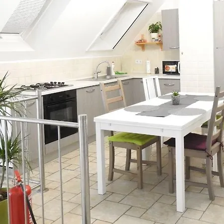 Woldo Vendeghaz Apartment Toltestava